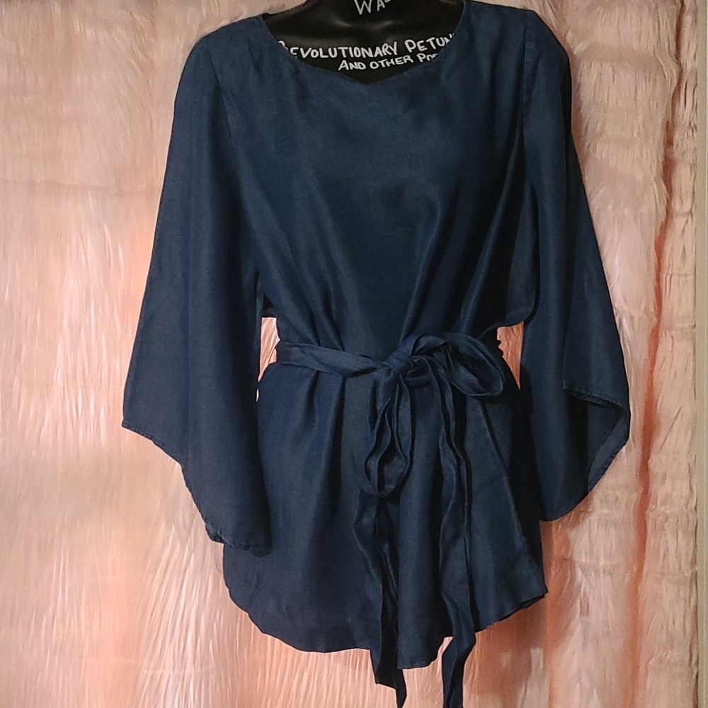 Denim shirt with matching waist tie